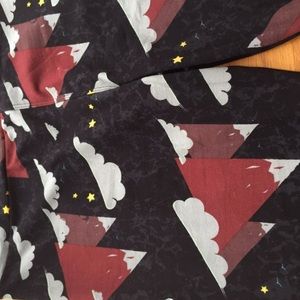 Lularoe TC Mountain Leggings NWT